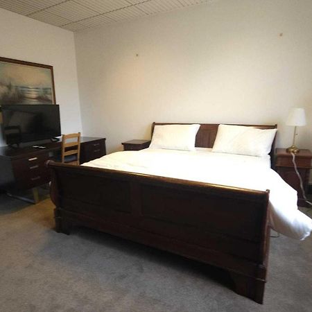 London Stockwell Station Apartment Room photo