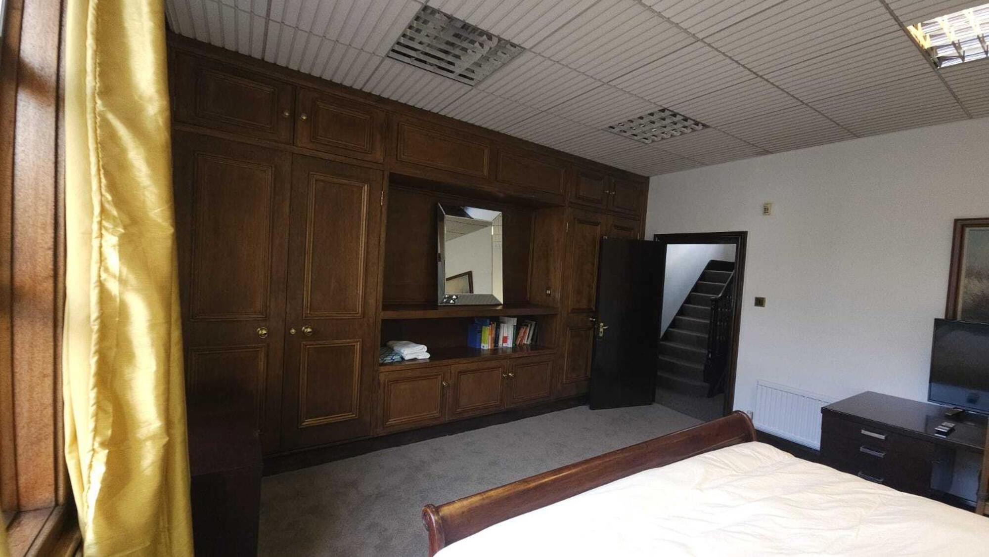 London Stockwell Station Apartment Room photo