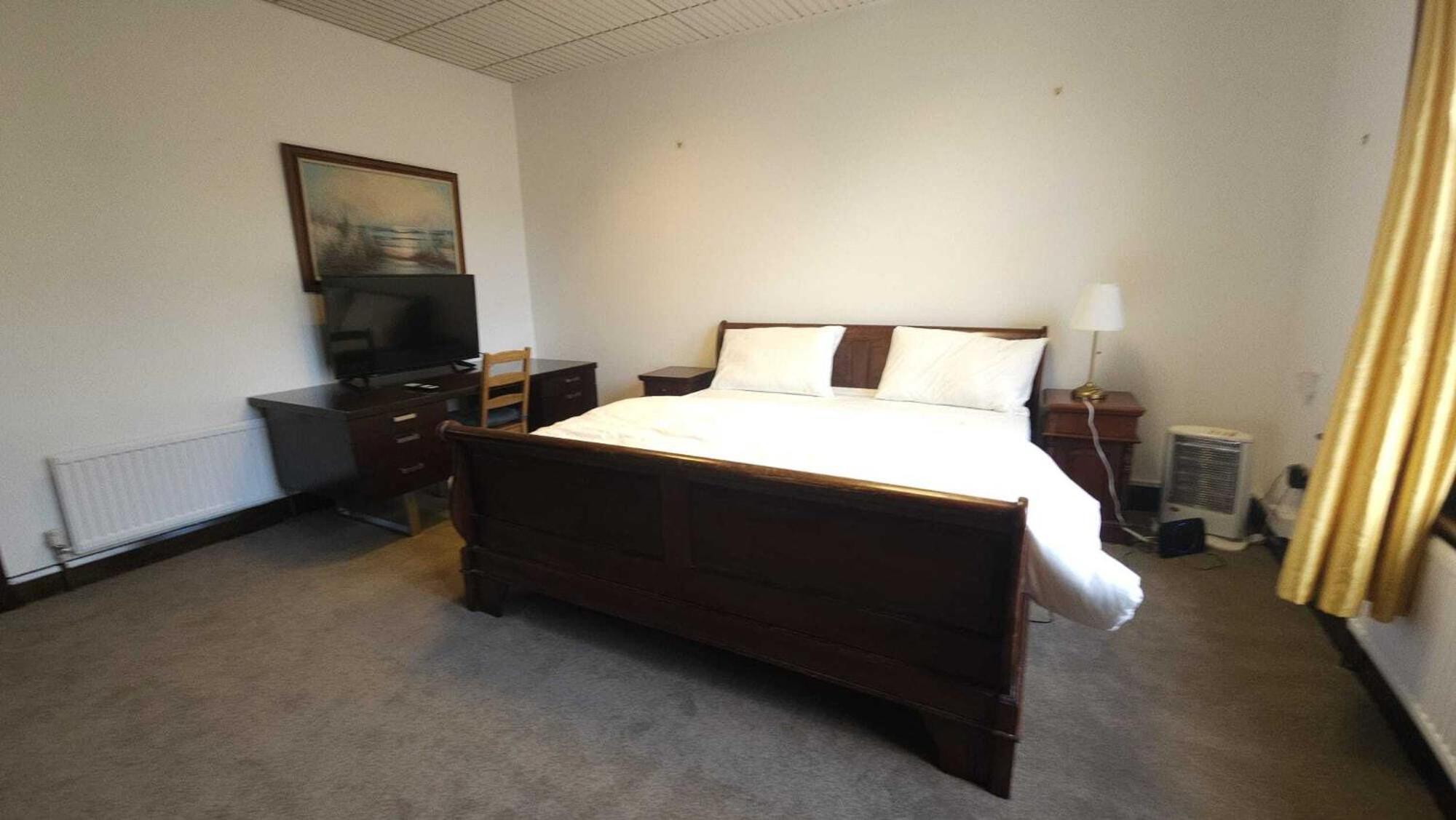 London Stockwell Station Apartment Room photo