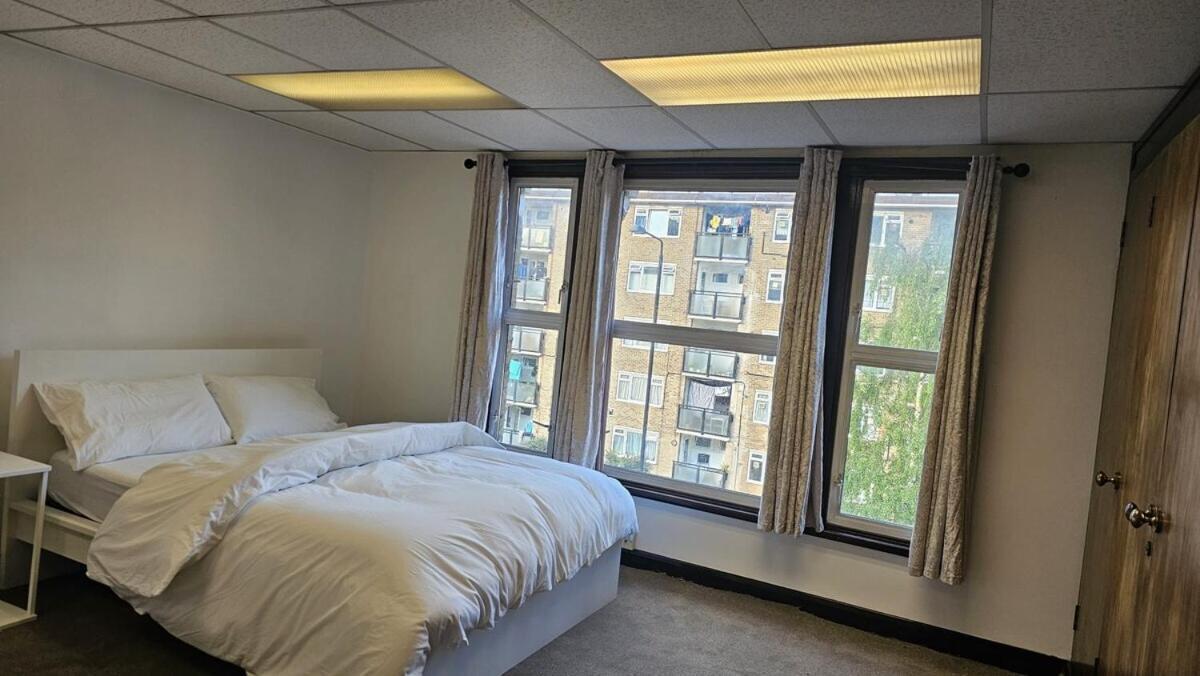 London Stockwell Station Apartment Room photo