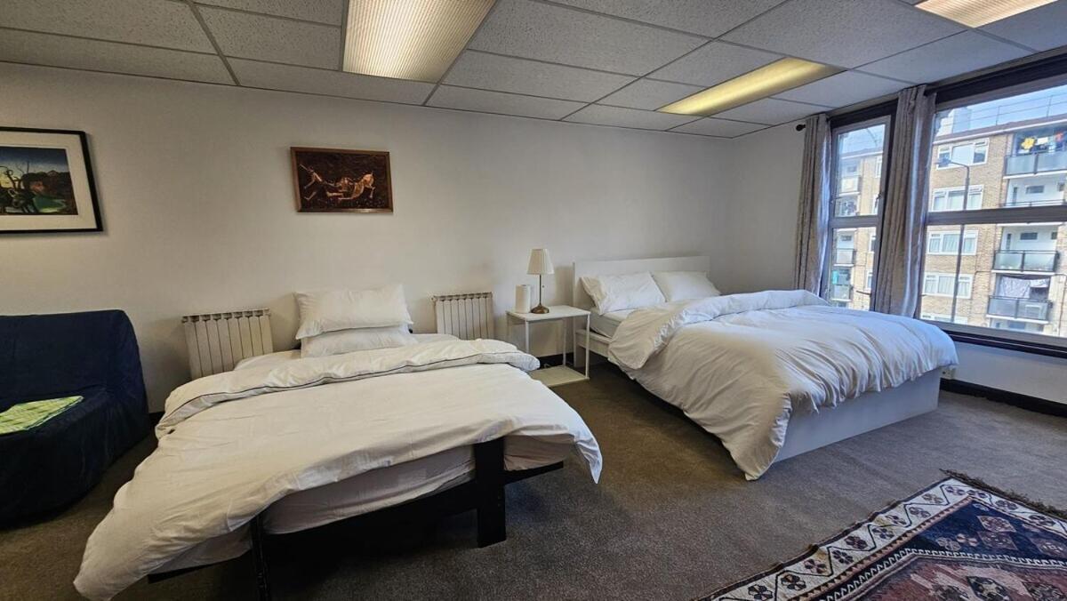 London Stockwell Station Apartment Room photo