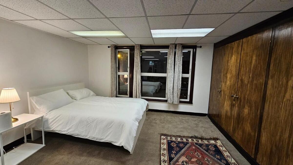 London Stockwell Station Apartment Room photo