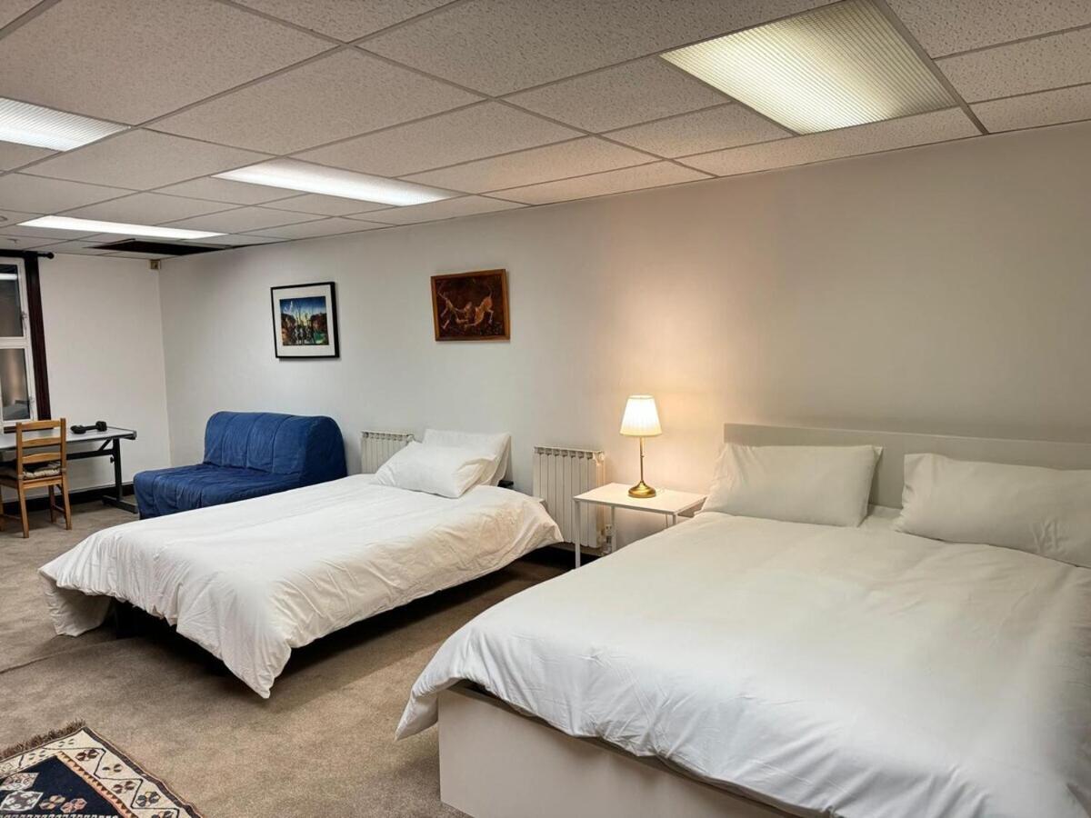 London Stockwell Station Apartment Room photo
