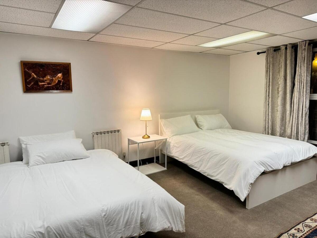 London Stockwell Station Apartment Room photo